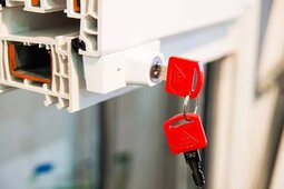Как Отрегулировать Прижим Створки в Окне ПВХ?